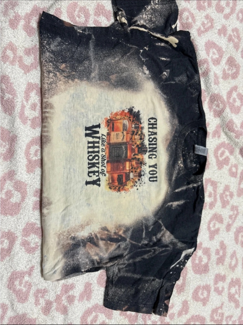 Black and Cream 'Chasing You' Whiskey Graphic Tee